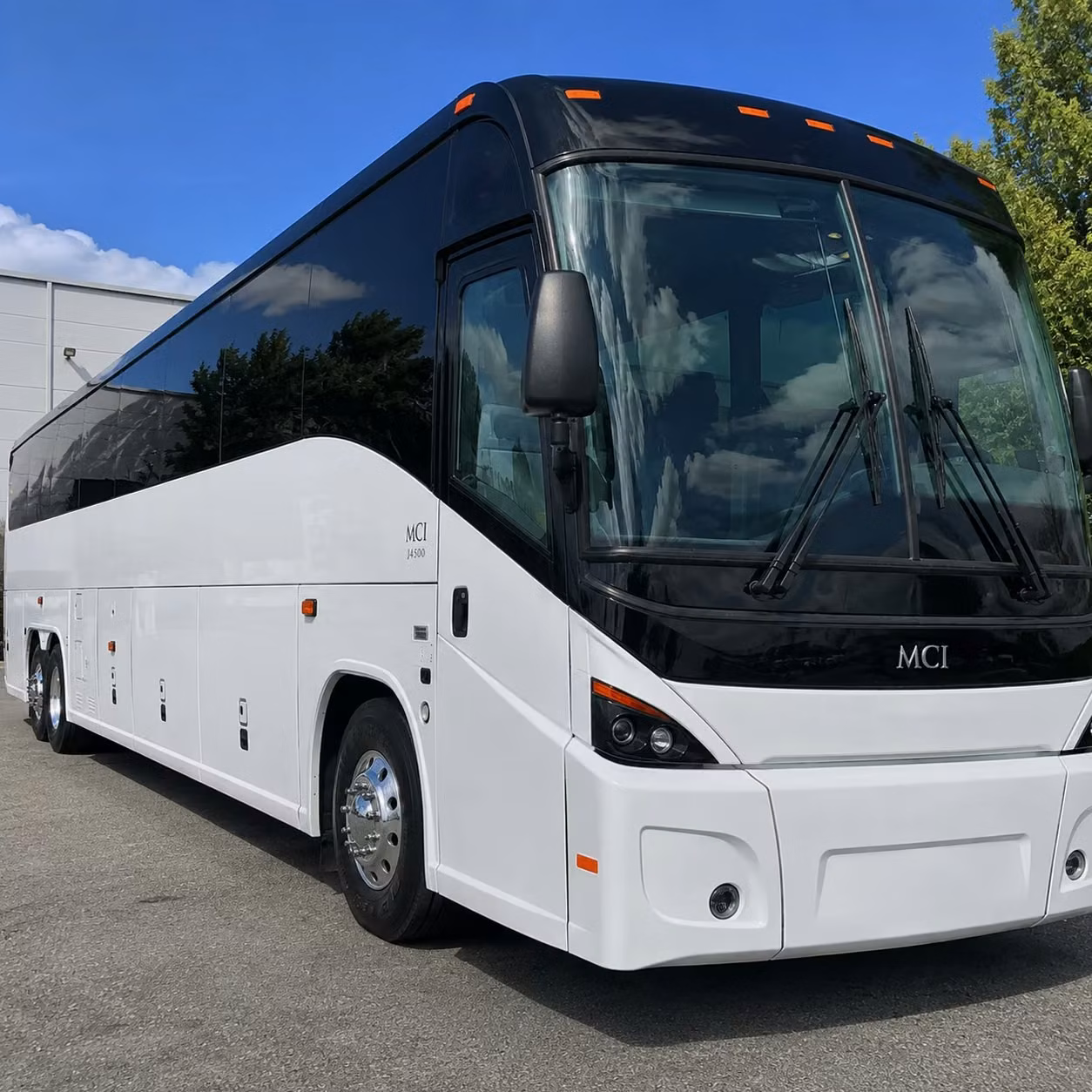long distance charter bus trips from new haven to new york city boston and beyond